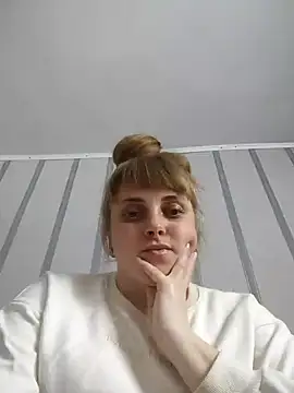 CoddessCrystal online show from January 15, 2025, 12:15 pm