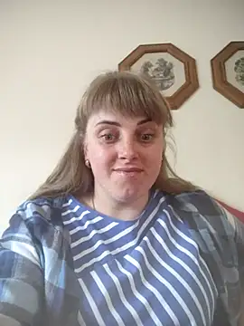 CoddessCrystal online show from May 12, 2026, 1:08 pm