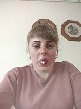 CoddessCrystal online show from May 16, 2026, 1:32 pm