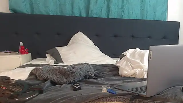 Snapshot of luna_palmerau chatting on January 9, 2025, 3:04 am luna palmerau online show from January 9, 2025, 3:04 am