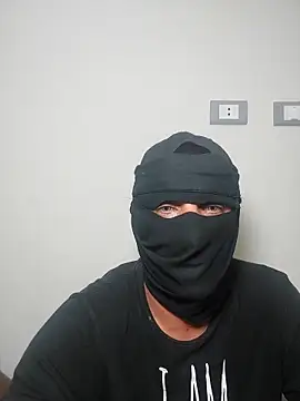 Nisreenn online show from September 25, 2025, 2:37 am