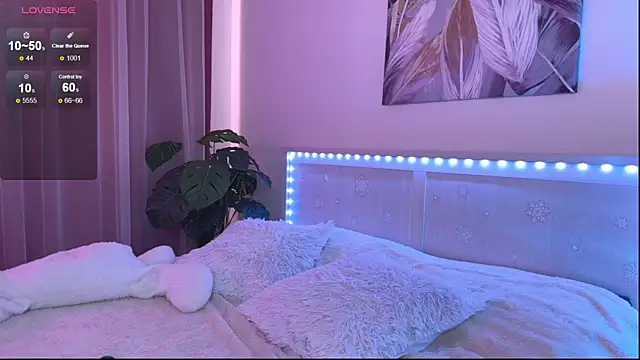 Veronica leal online show from April 18, 2026, 9:24 am