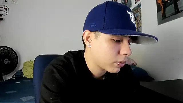 nathan x1 online show from February 10, 2026, 2:37 am