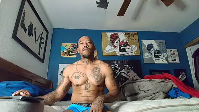 athephenomenal1 online show from November 19, 2025, 2:39 pm