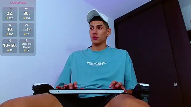 Valerio 20 online show from February 15, 2025, 8:22 pm