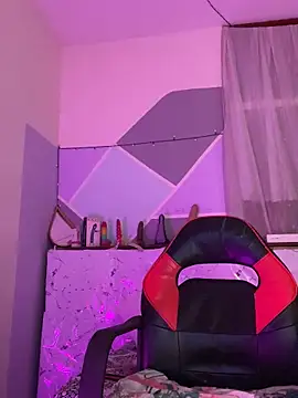 Snapshot of Lina10 chatting on November 5, 2025, 9:04 pm Lina10 online show from November 5, 2025, 9:04 pm