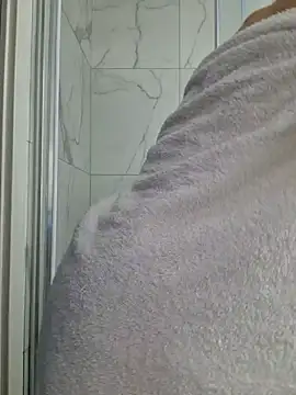 EileX official online show from March 22, 2026, 5:22 am