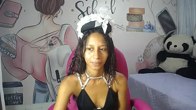 Snapshot of EMMA_SWEETT1 chatting on September 27, 2025, 6:24 pm EMMA SWEETT1 online show from September 27, 2025, 6:24 pm