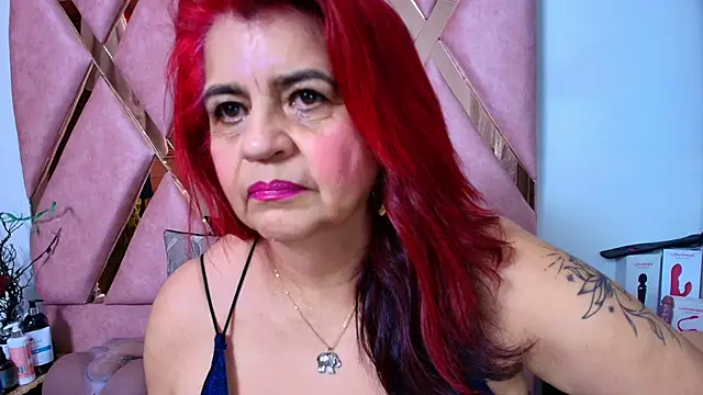 Snapshot of RoxetteMature chatting on June 14, 2026, 3:19 am RoxetteMature online show from June 14, 2026, 3:19 am