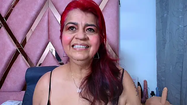 Snapshot of RoxetteMature chatting on July 10, 2026, 12:08 pm RoxetteMature online show from July 10, 2026, 12:08 pm