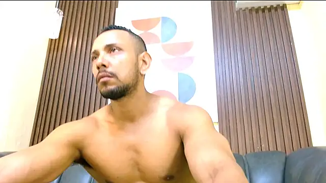 Snapshot of Thiago_Summers chatting on March 8, 2025, 12:41 pm Thiago Summers online show from March 8, 2025, 12:41 pm