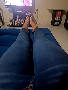 carlajames  online show from March 25, 2026, 12:49 am