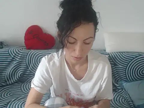 Emmatoo online show from June 2, 2026, 9:44 am