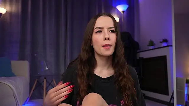 Amely Young online show from March 25, 2026, 2:06 am