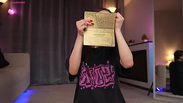 Amely Young online show from April 5, 2026, 1:36 am