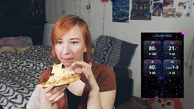 Snapshot of licentia__poetica chatting on February 10, 2025, 12:08 am licentia poetica online show from February 10, 2025, 12:08 am