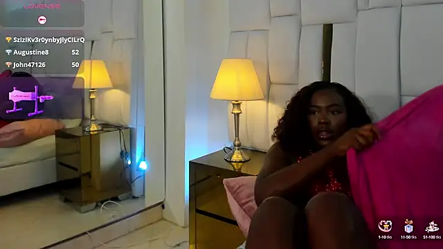 Snapshot of sofia_samuels chatting on January 2, 2025, 9:33 am sofia samuels online show from January 2, 2025, 9:33 am