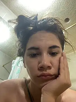 Snapshot of sashaHarding11 chatting on February 10, 2025, 10:30 pm sashaHarding11 online show from February 10, 2025, 10:30 pm