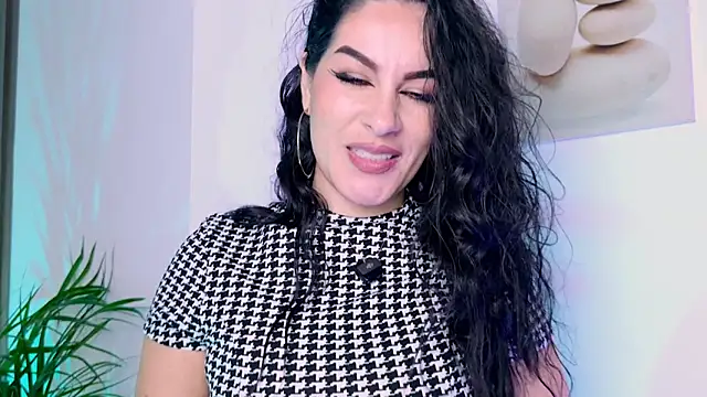 Snapshot of Pamela_Rosal chatting on April 13, 2026, 12:54 pm Pamela Rosal online show from April 13, 2026, 12:54 pm