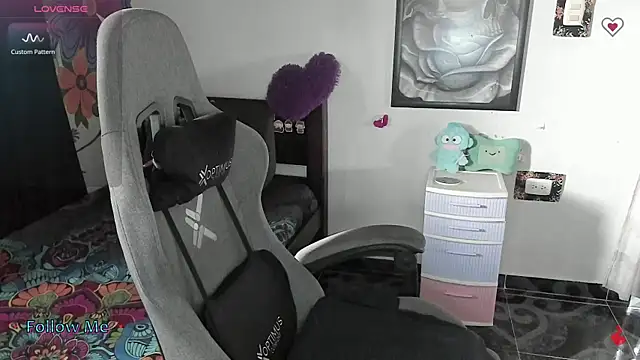 Snapshot of green_lila chatting on February 16, 2025, 8:11 pm green lila online show from February 16, 2025, 8:11 pm