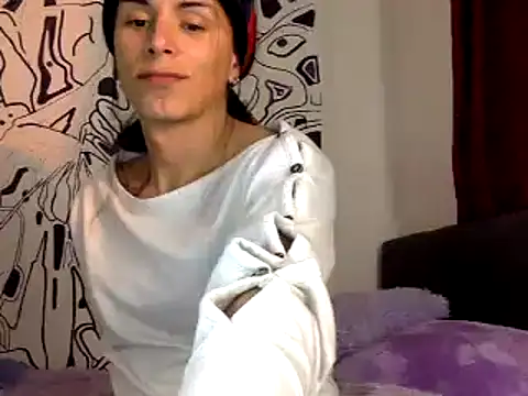 Thematrioshkaoficial24 online show from March 18, 2025, 2:36 am