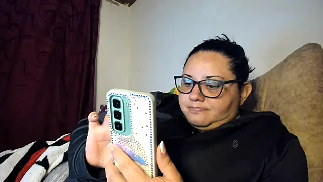 tetasgrandes karol online show from November 7, 2025, 5:02 pm