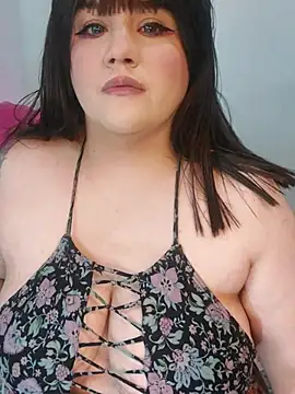 ItsNaiixa online show from November 30, 2025, 6:56 pm