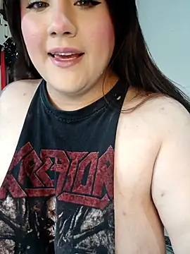 ItsNaiixa online show from April 14, 2026, 5:41 pm