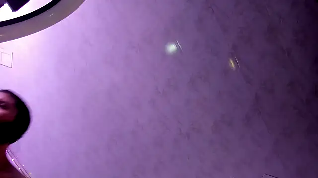 Snapshot of Dear-Venus chatting on December 6, 2024, 10:30 pm Dear-Venus online show from December 6, 2024, 10:30 pm