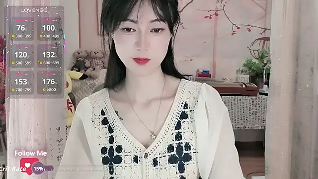 Lisa-s online show from October 28, 2025, 4:05 am