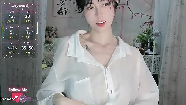 Lisa-s online show from November 6, 2025, 1:45 pm