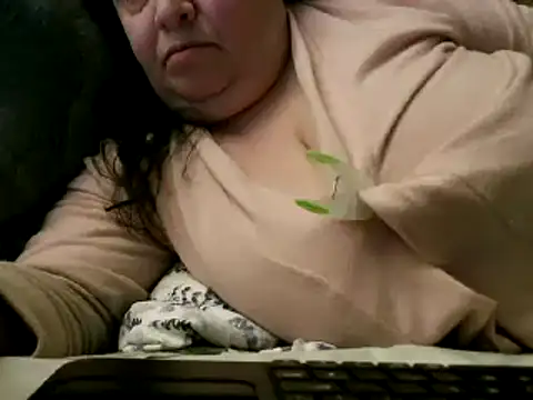 Snapshot of WHITEDAROSE chatting on February 10, 2025, 10:40 pm WHITEDAROSE online show from February 10, 2025, 10:40 pm