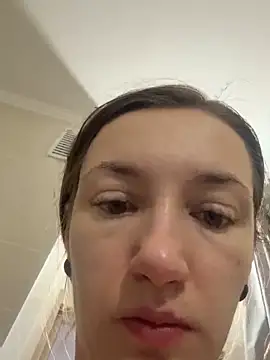 KateRedgar online show from March 11, 2026, 10:54 am