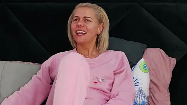 tanyagrey online show from March 6, 2026, 6:43 am