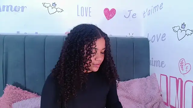 Snapshot of KittyBrookex chatting on October 27, 2025, 7:40 pm KittyBrookex online show from October 27, 2025, 7:40 pm