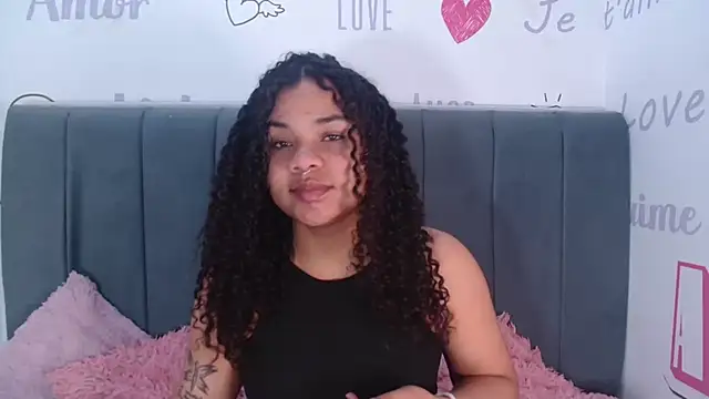 Snapshot of KittyBrookex chatting on November 7, 2025, 1:33 pm KittyBrookex online show from November 7, 2025, 1:33 pm