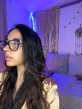 ThaliaRivera  online show from February 5, 2025, 1:58 am