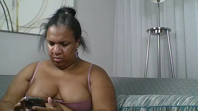 Snapshot of Badgirlbrittt chatting on October 23, 2025, 9:46 pm Badgirlbrittt online show from October 23, 2025, 9:46 pm