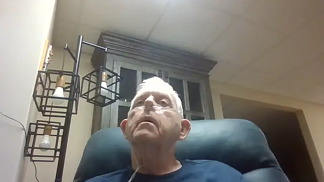 Snapshot of bootlegmanz chatting on September 19, 2025, 12:56 am bootlegmanz online show from September 19, 2025, 12:56 am