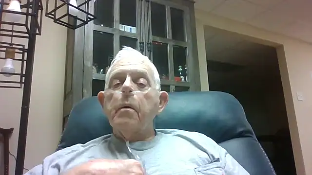 Snapshot of bootlegmanz chatting on September 24, 2025, 1:09 am bootlegmanz online show from September 24, 2025, 1:09 am