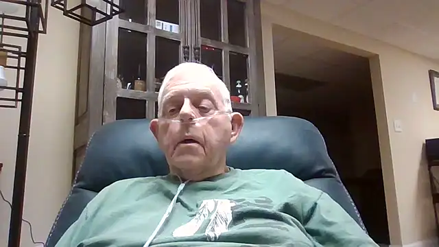 Snapshot of bootlegmanz chatting on September 28, 2025, 1:16 pm bootlegmanz online show from September 28, 2025, 1:16 pm