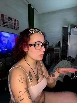 Snapshot of Hawitxui chatting on January 12, 2026, 2:44 pm Hawitxui online show from January 12, 2026, 2:44 pm