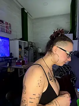 Snapshot of Hawitxui chatting on January 14, 2026, 8:31 am Hawitxui online show from January 14, 2026, 8:31 am