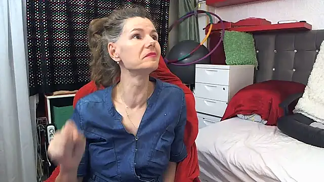 kellyterapy online show from February 5, 2025, 7:42 pm