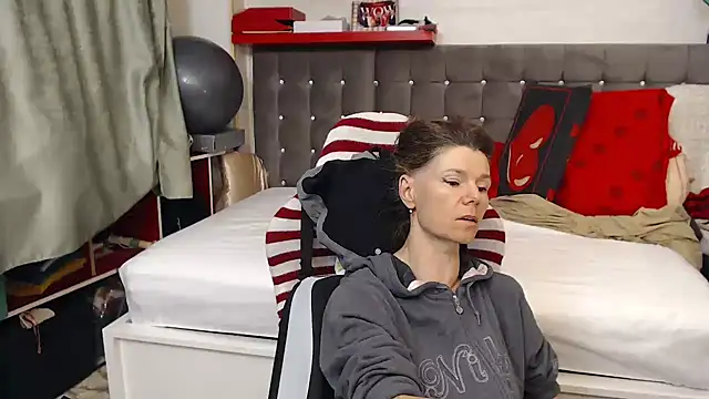 kellyterapy online show from May 16, 2026, 12:29 am