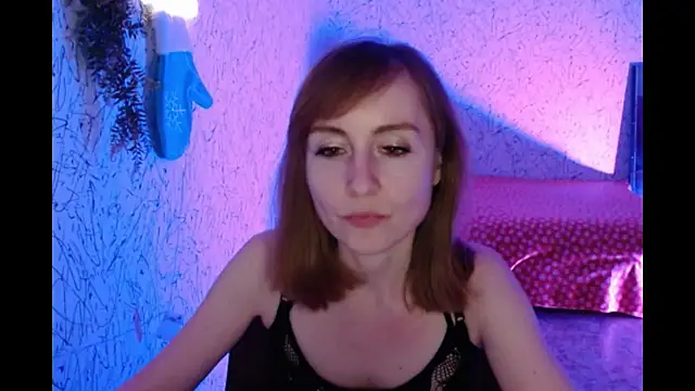 Snapshot of Athena_Richards chatting on February 19, 2025, 3:38 pm Athena Richards online show from February 19, 2025, 3:38 pm