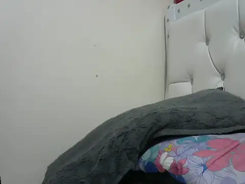 Snapshot of shanycute1 chatting on October 14, 2025, 1:45 pm shanycute1 online show from October 14, 2025, 1:45 pm