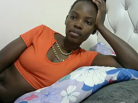 Snapshot of shanycute1 chatting on November 2, 2025, 2:30 pm shanycute1 online show from November 2, 2025, 2:30 pm