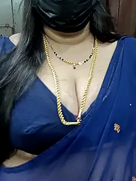 Snapshot of ashikaa_r chatting on January 6, 2025, 5:49 pm ashikaa r online show from January 6, 2025, 5:49 pm