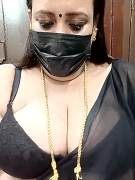 Snapshot of ashikaa_r chatting on March 2, 2025, 7:23 pm ashikaa r online show from March 2, 2025, 7:23 pm